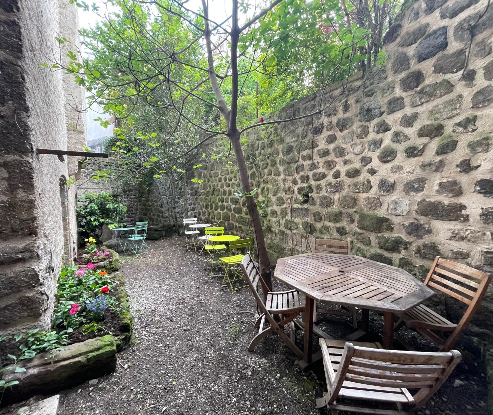 Aux Portes Du Mont Anis Le Puy-en-Velay Exterior photo